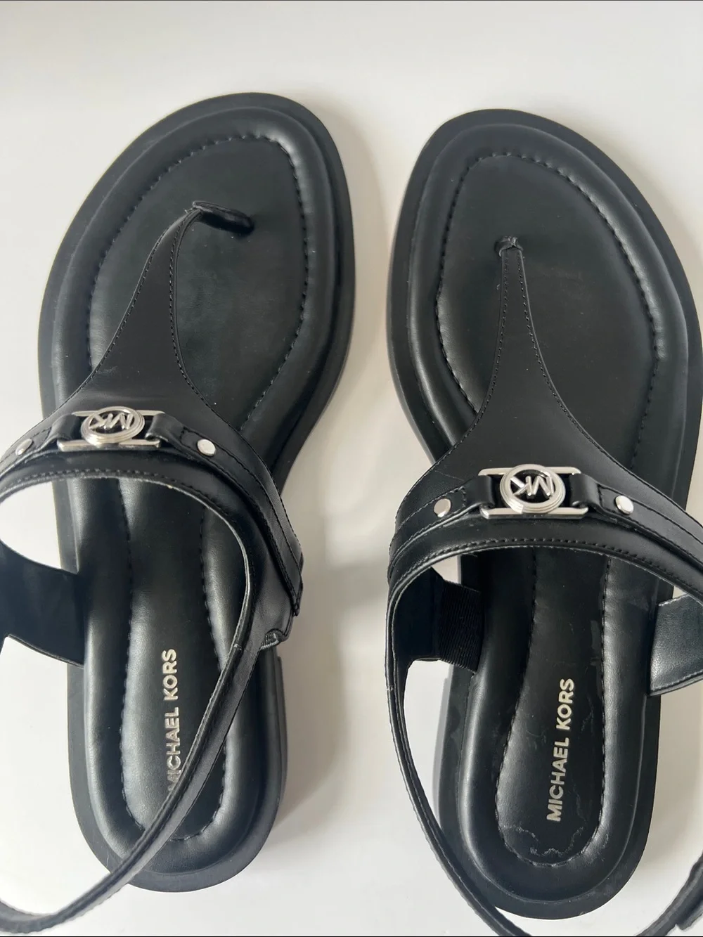 NWOT Michael Kors Black Leather T-Strap Thong Sandals MK Logo Ankle Strap Size 8